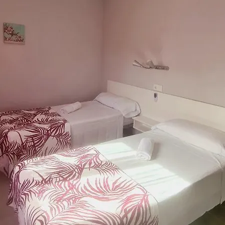 卡巴那旅馆 招待所 萨洛