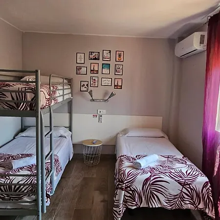 卡巴那旅馆 招待所 萨洛